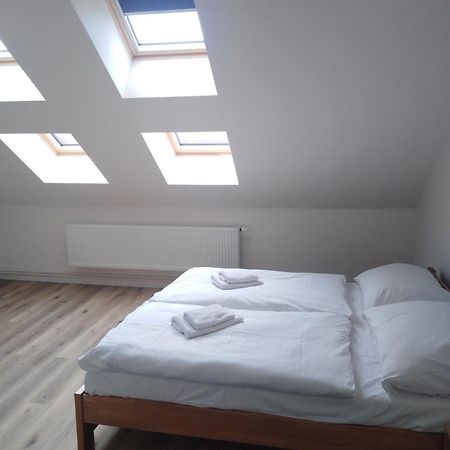 Silver Apartments كوتنا هورا المظهر الخارجي الصورة