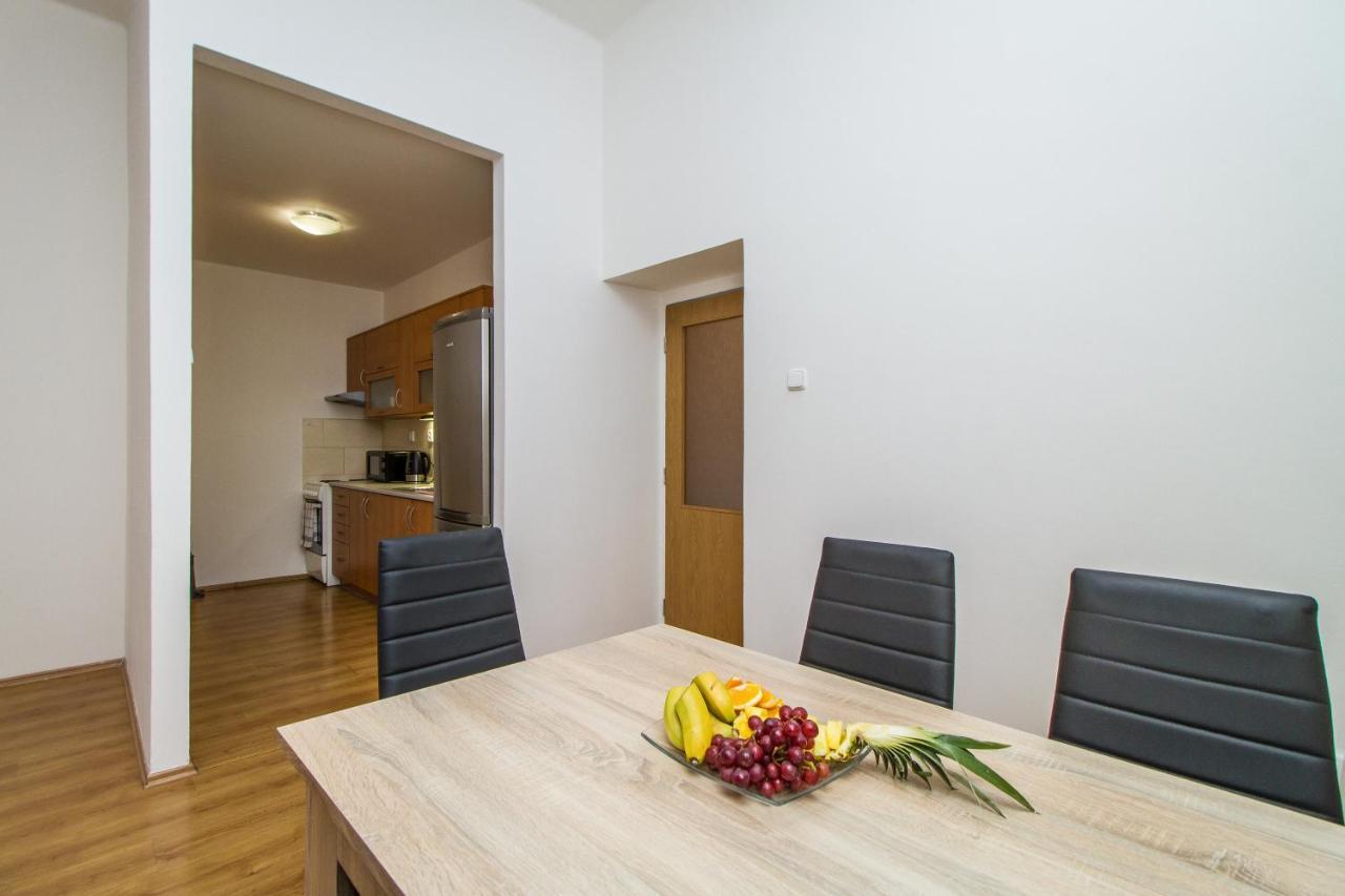 Silver Apartments كوتنا هورا المظهر الخارجي الصورة