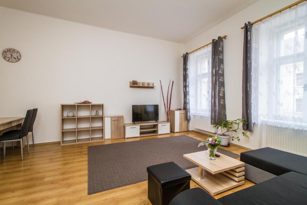 Silver Apartments كوتنا هورا المظهر الخارجي الصورة