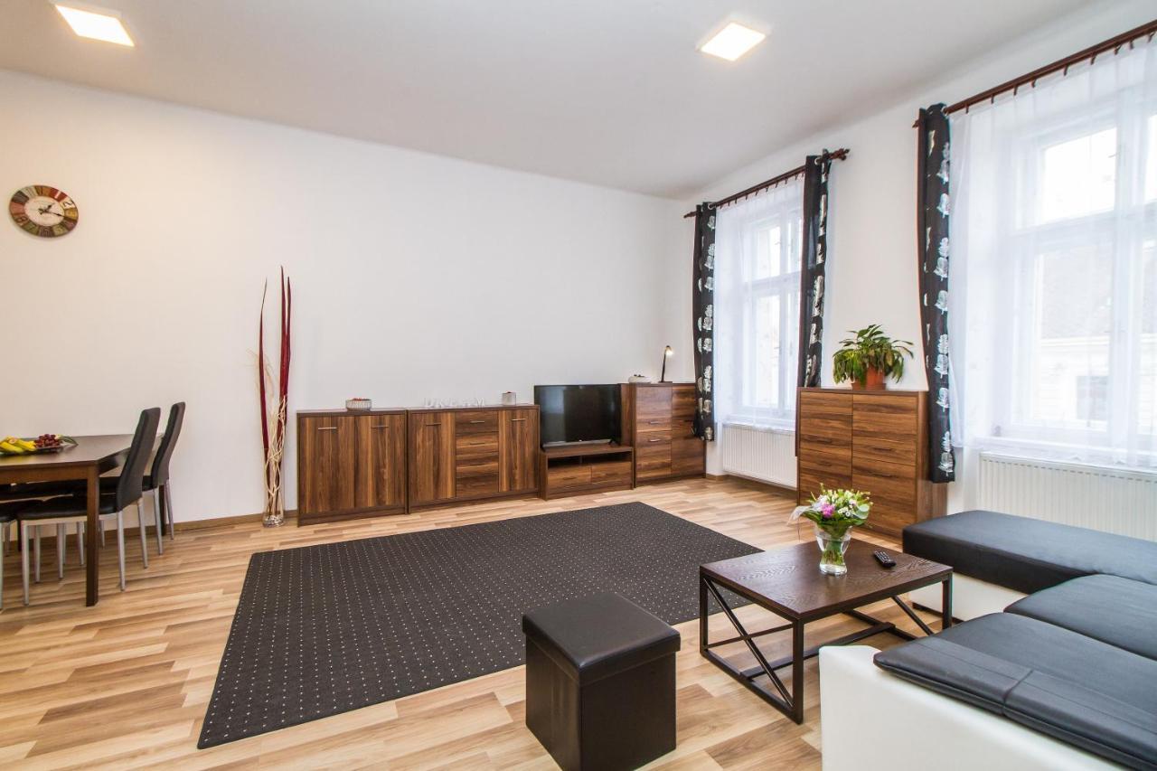 Silver Apartments كوتنا هورا المظهر الخارجي الصورة